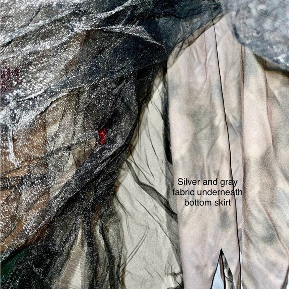 Prom Corspe Halloween costume. Size XL. 14-16 - Picture 7 of 7